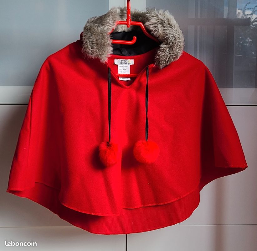 Poncho rouge 6-8ans (image 1)