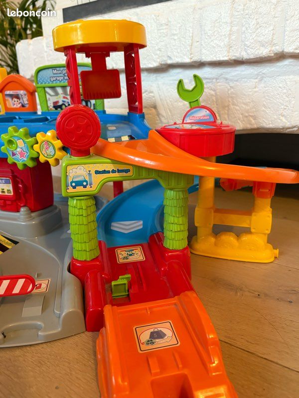 Vtech Mon premier garage interactif - Tut Tut Bolides (image 6)