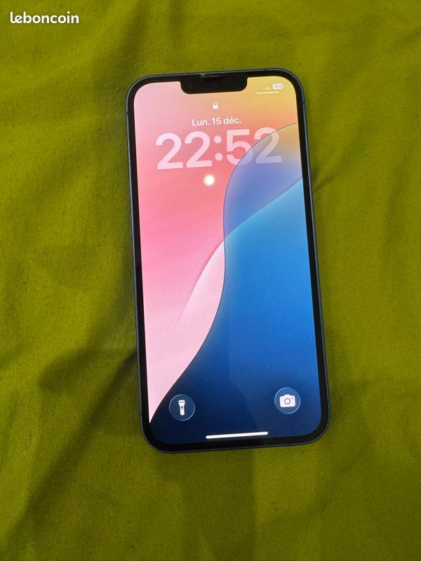 IPhone 13 (image 2)