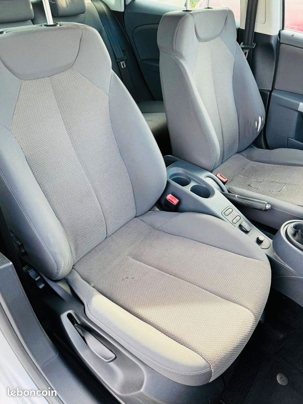 Seat leon 1.6 tdi 105cv ecomotive (image 14)