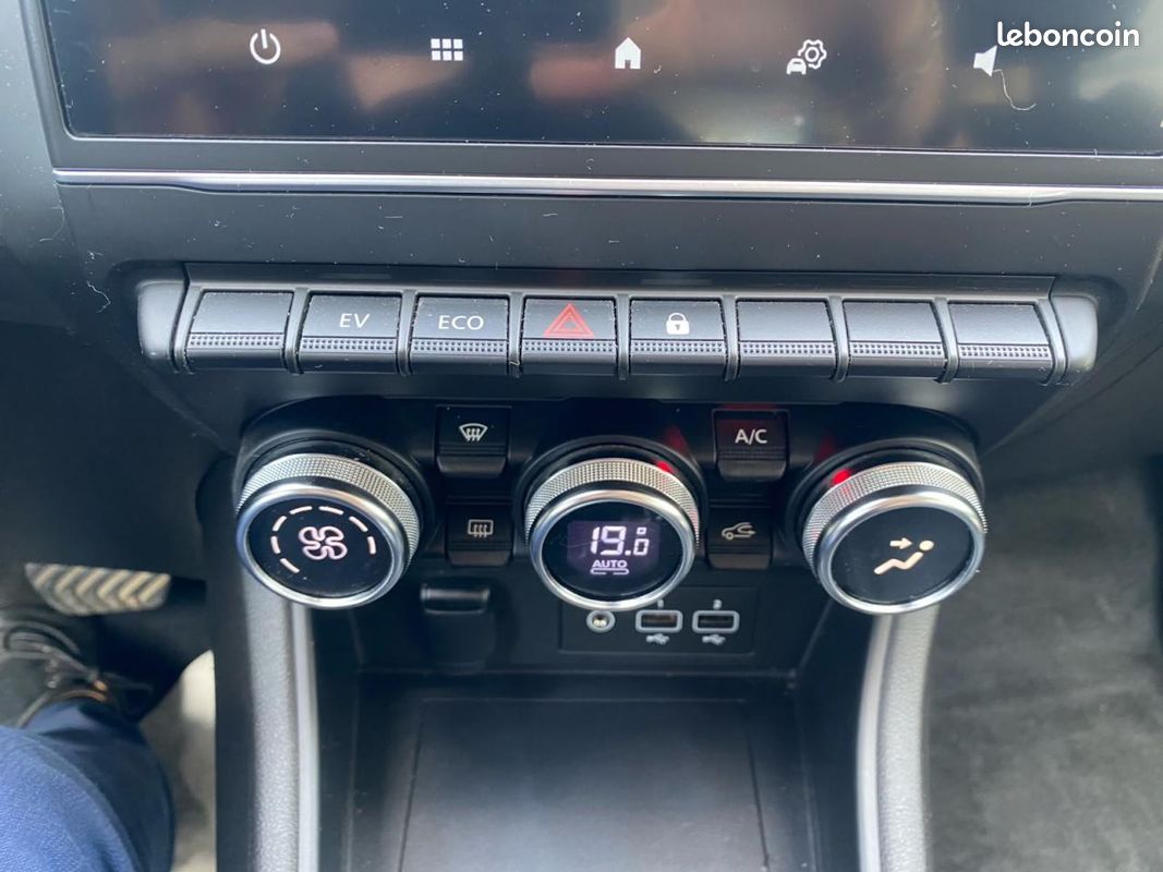 RENAULT CAPTUR 1.6 E-Tech Hybride - 145 - BVA multi-modes 2021 II Zen PHASE 1 (image 15)