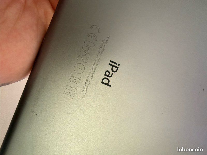 IPad A1475 2013 (image 2)