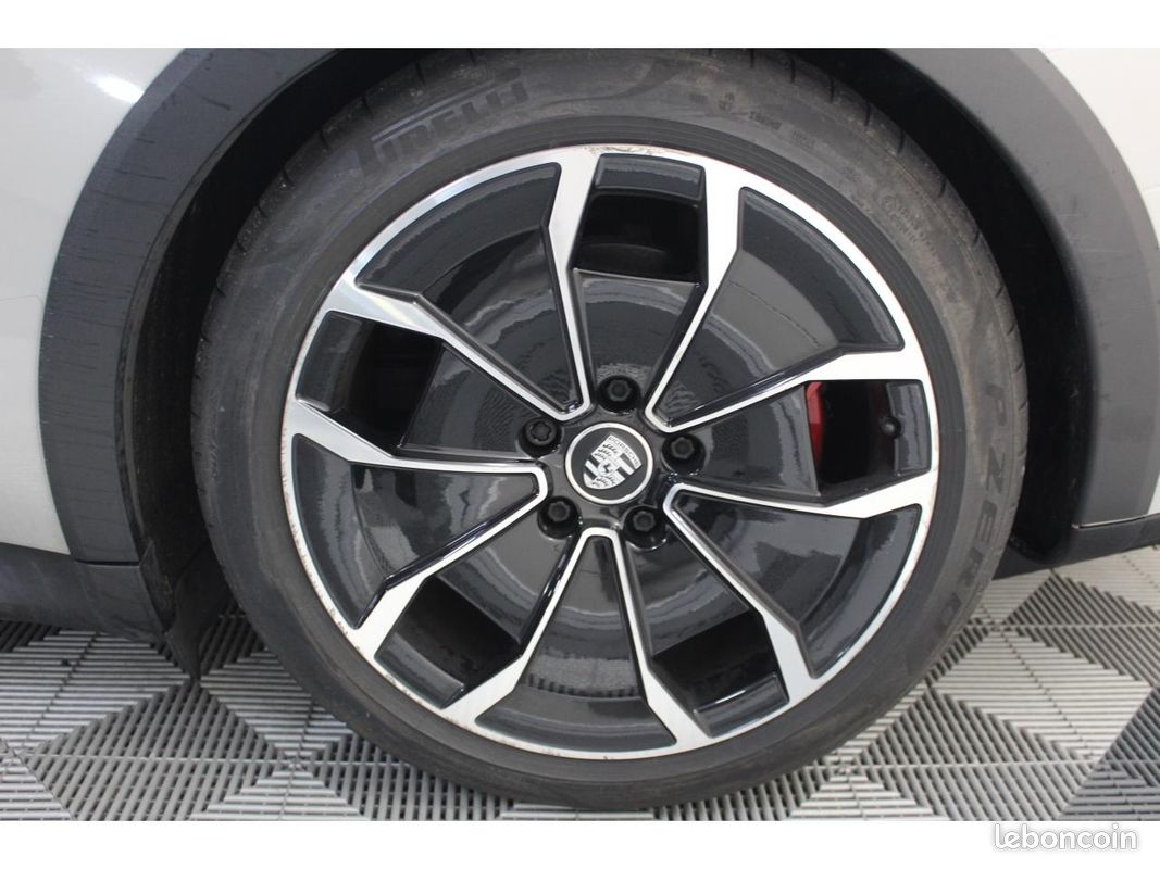 PORSCHE TAYCAN CROSS TURISMO 4S 571 Gris Craie Roues AR directrices (image 29)