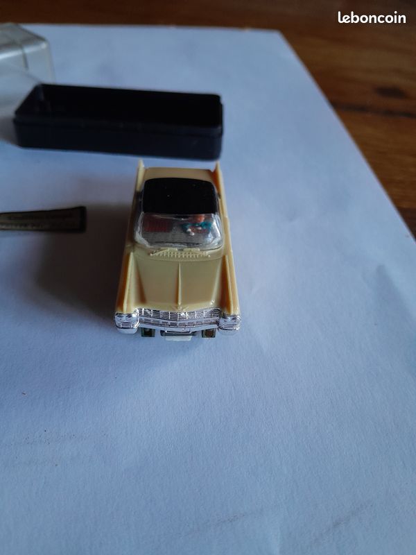 Auto circuit faller cadillac 1/64 (image 1)