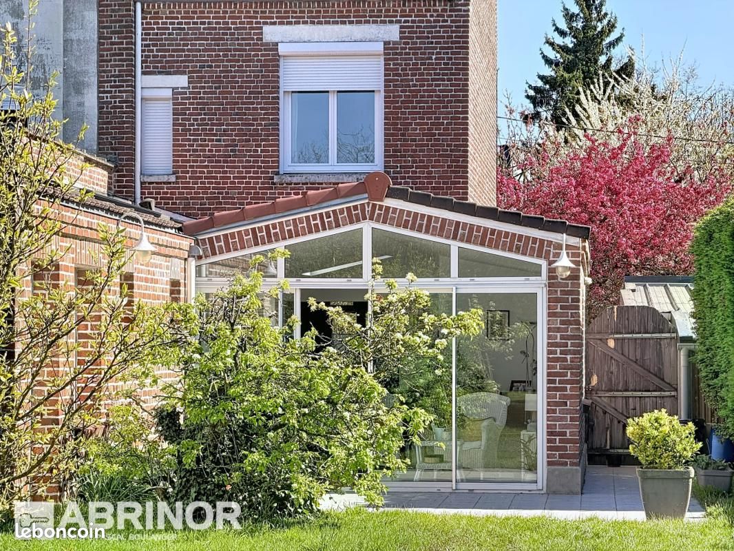 Maison 5 pièces 144 m² · à Marcq-en-Baroeul · 144 m² · 549 000 €