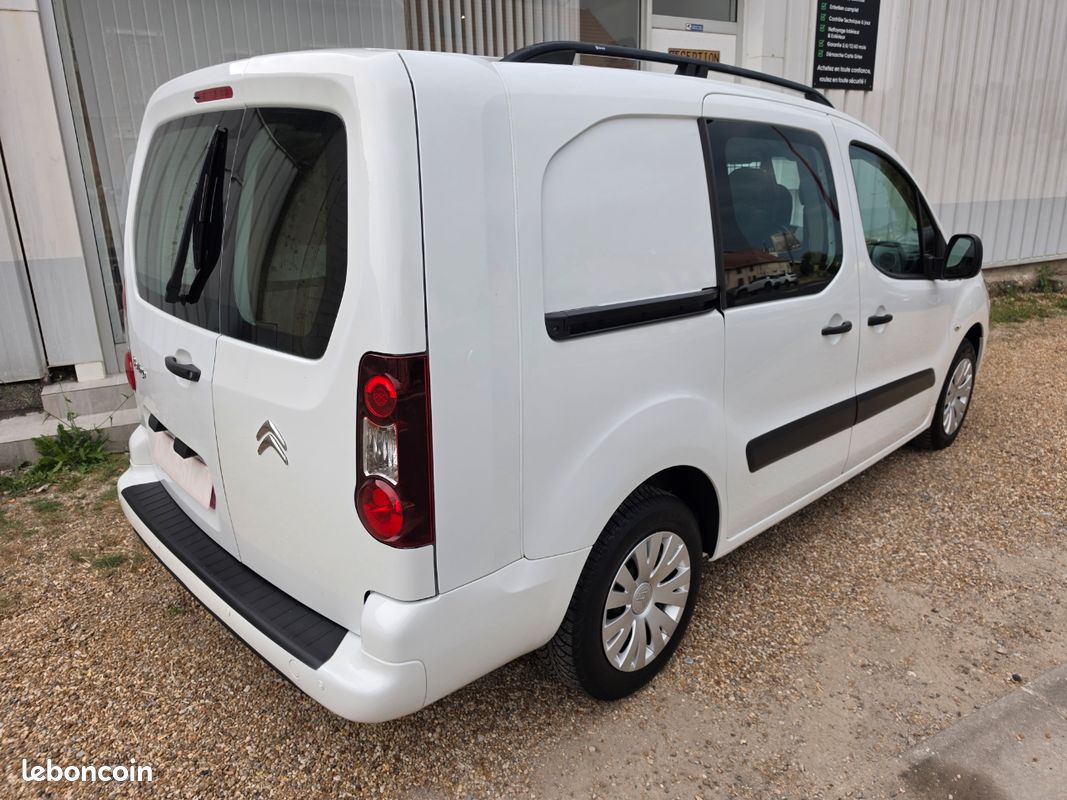 Citroën Berlingo Cabine Approfondie 5 places 1.6 Hdi 100 ch 31000 km année 02/2018 (image 4)