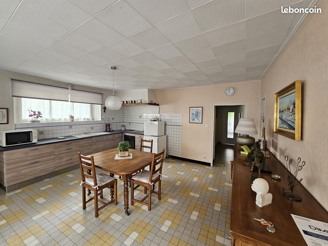 Maison 5 pièces 165 m² · à Vercel-Villedieu-le-Camp · 165 m² · 165 000 €