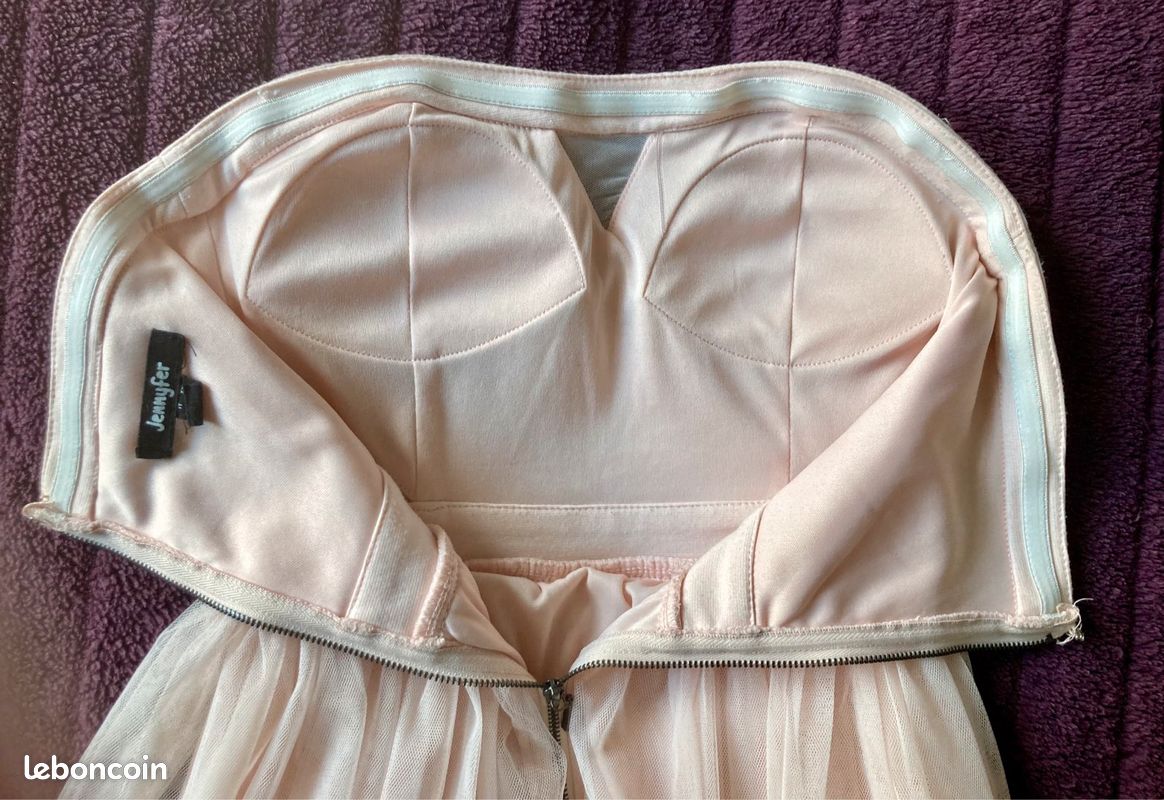 Superbe robe-bustier pour les fêtes (image 6)