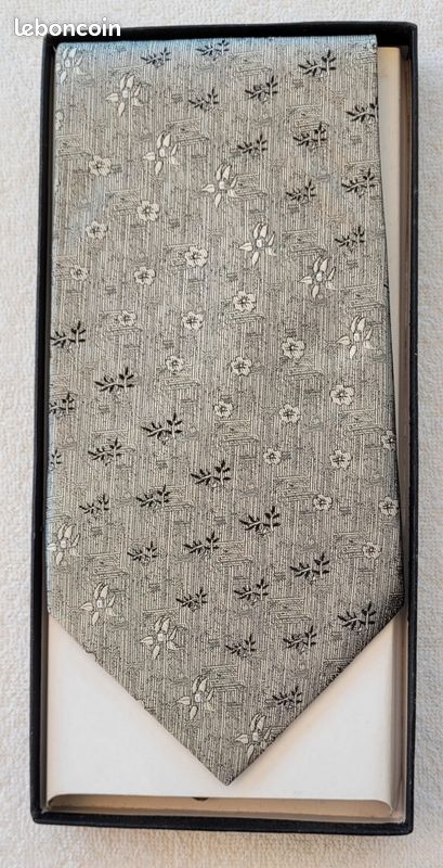 Lot de 10 cravates 100 % soie hand-made (image 9)