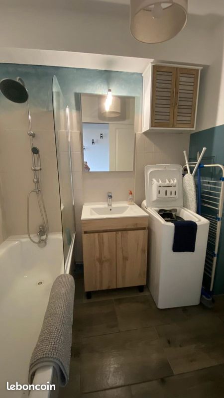 Appartement 1 pièce 30 m² · à Nîmes · 30 m² · 650 €