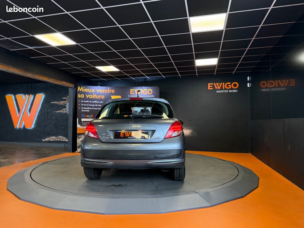 PEUGEOT 207 1.4 VTI 95 ACTIVE / CLIMATISATION / EMBRAYAGE NEUf (image 29)