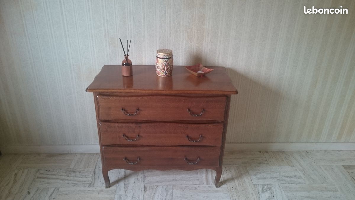 Commode (image 1)