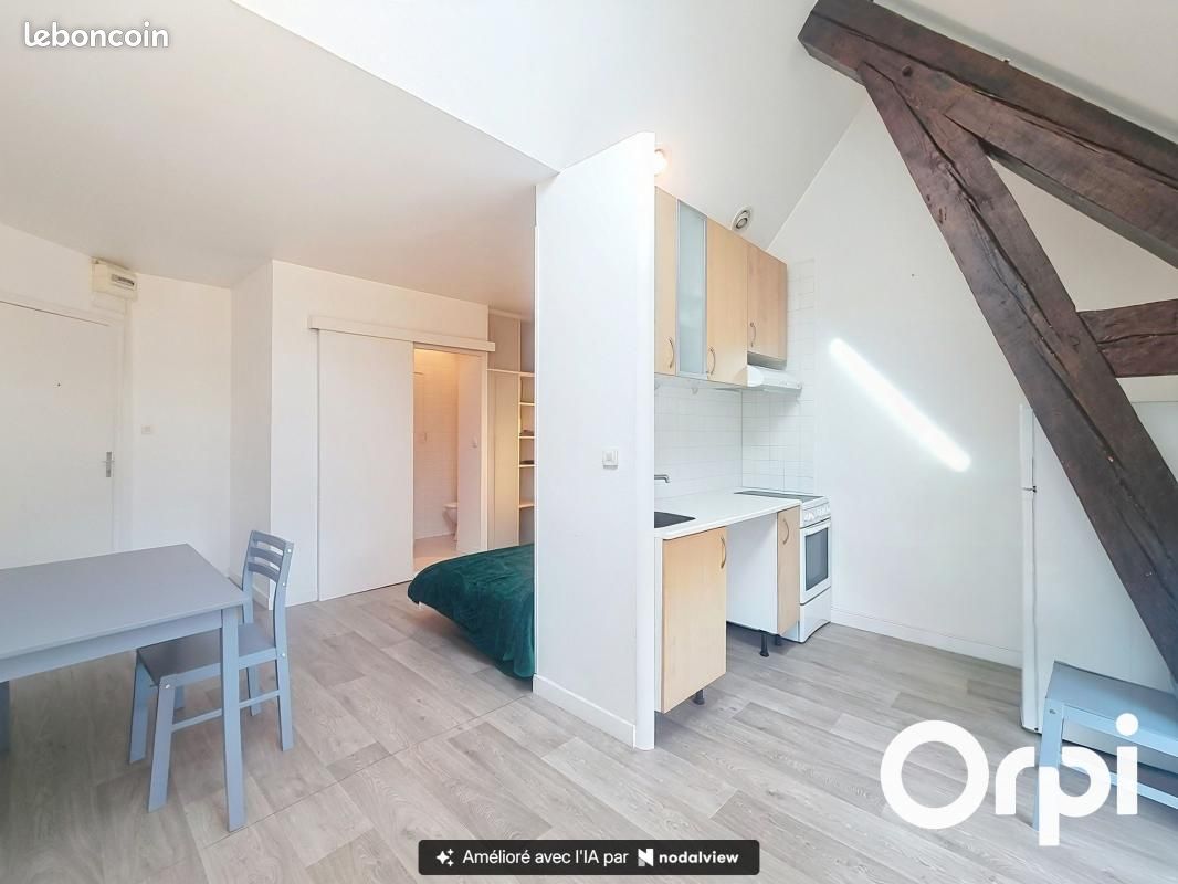Appartement 1 pièce 21 m² · à Saint-Flour · 21 m² · 335 €/mois