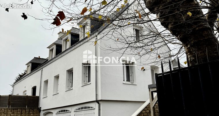 T2 vue mer dans petite copropriété