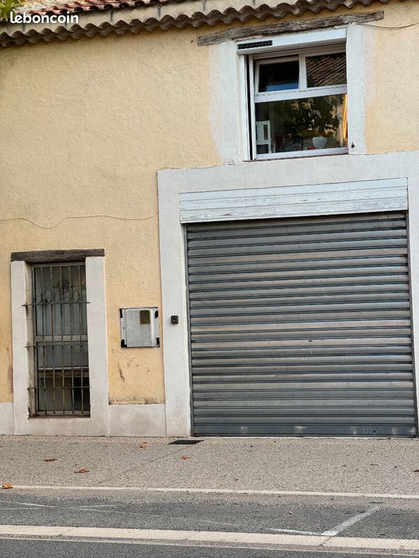 Local commercial 1 pièce 53 m² · à Orgon · 53 m² · 49 000 €