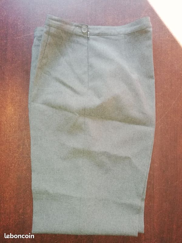 Pantalon gris taille 42 (image 1)