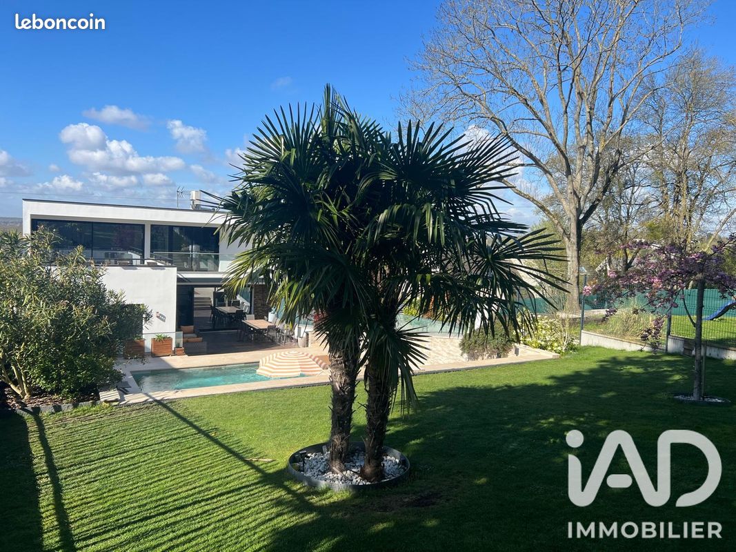 Maison 7 pièces 205 m² · à Villevaudé · 205 m² · 878 000 €