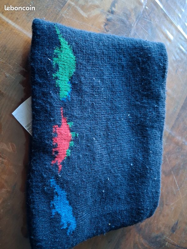 Tour de cou snood dinosaures de marque Kiabi 3 / 6 ans (image 1)