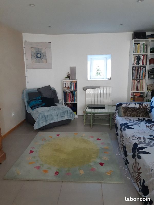 Tapis épais 100% laine 150x150 idéal chambre d'enfant (image 1)