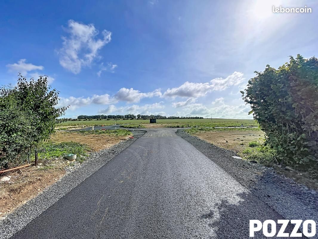 Terrain 604 m² · à Saint-Martin-de-May · 127 800 €