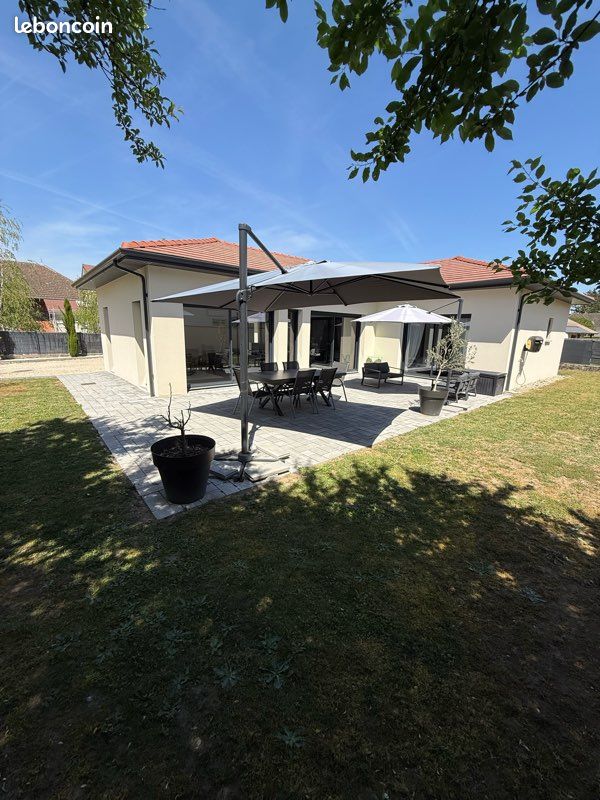 Maison 4 pièces 110 m² · à Vézeronce-Curtin · 110 m² · 335 000 €