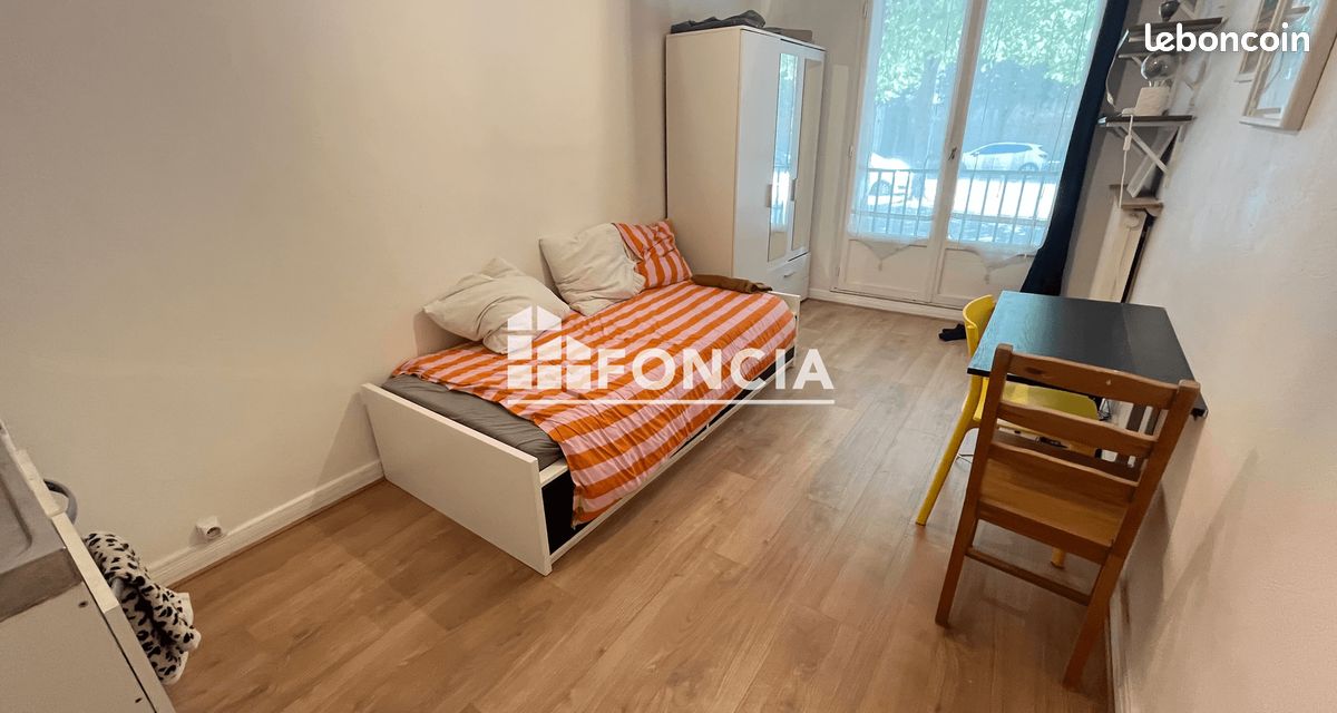 1 pièce 17 m² · à Versailles · 17 m² · 590 €/mois