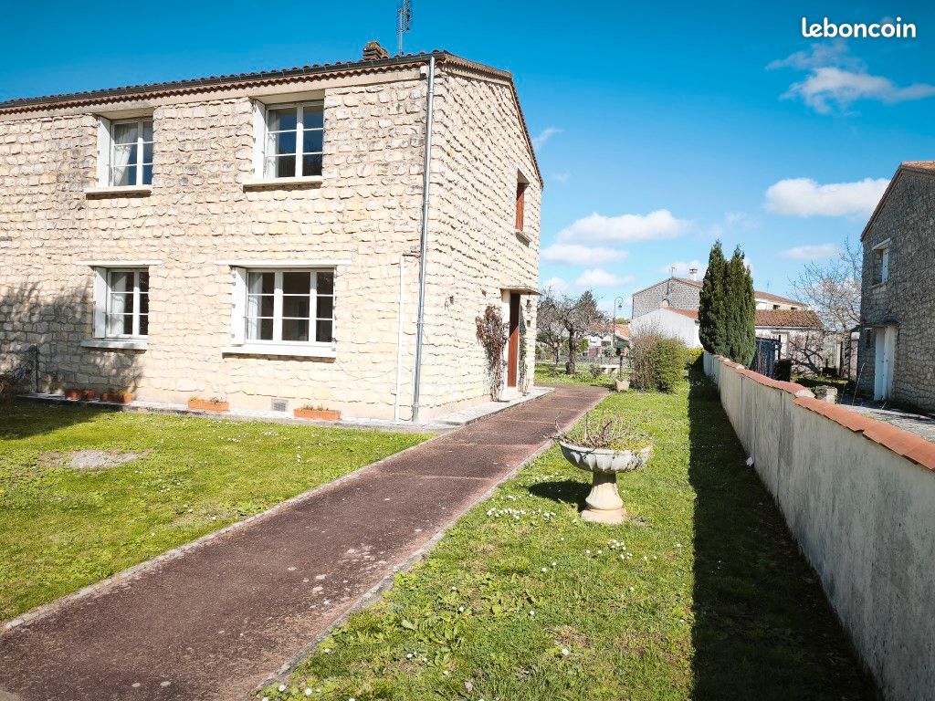 Maison 4 pièces 102 m² · à Pons · 102 m² · 165 500 €
