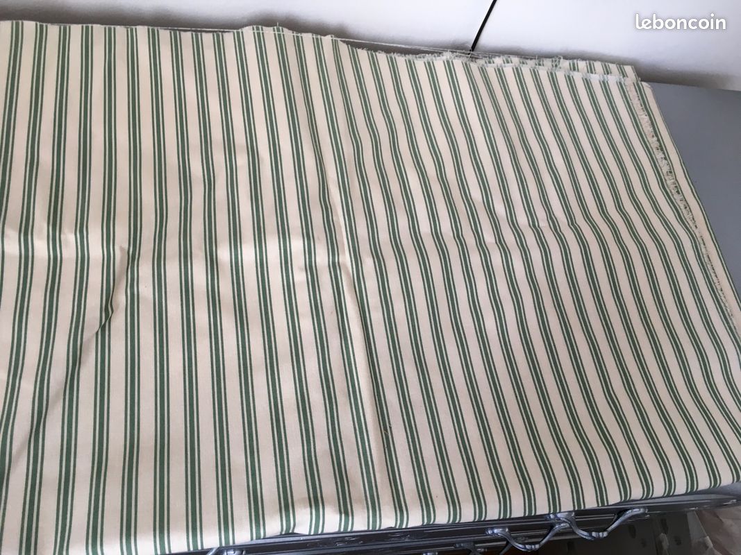 Coupon De Tissu Résille Vert Bronze - 105 X 170 Cm - Neuf Pour Couture Et Création