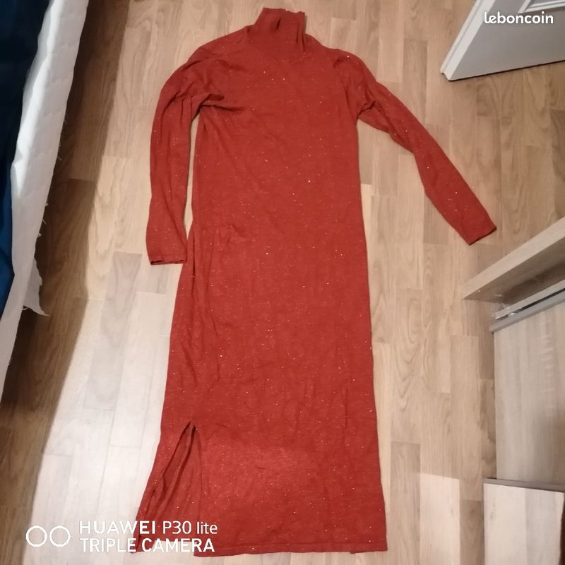 Robe pull longue neuf (image 1)