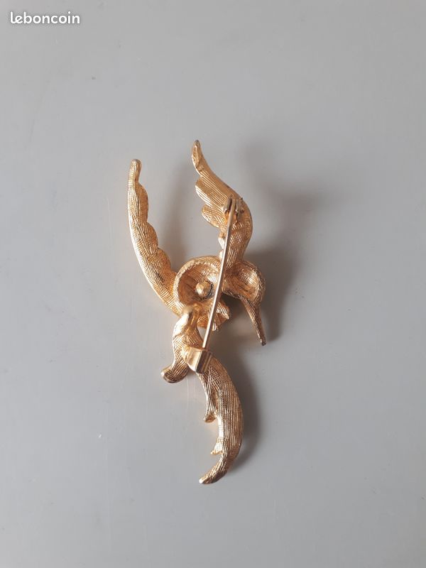 Broche Vintage Fantaisie En Métal Doré - Accessoire Rétro Pour Femme