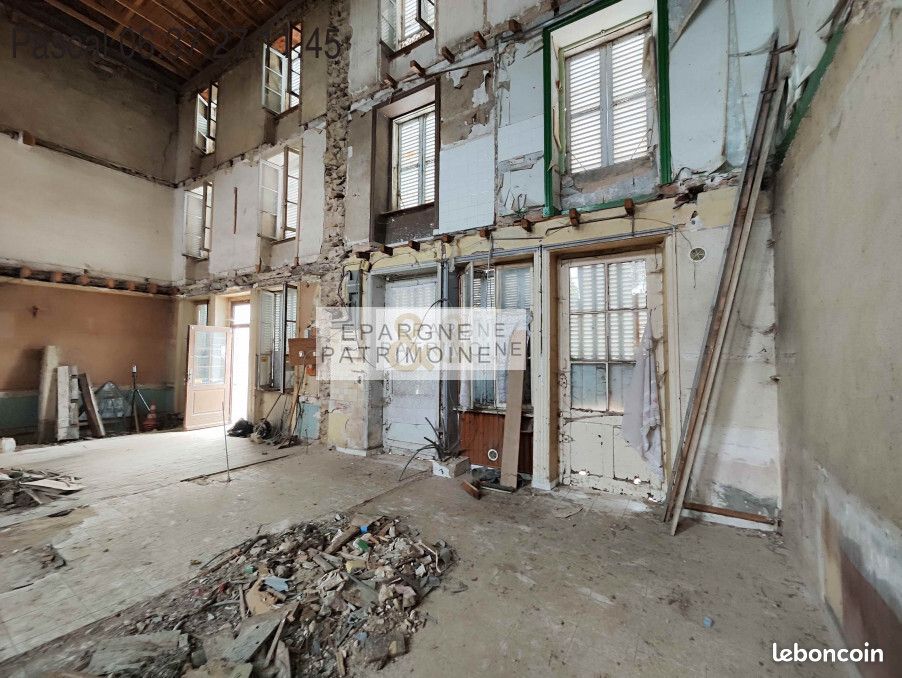 Immeuble 1 pièce 300 m² · à Cottance · 300 m² · 85 000 €