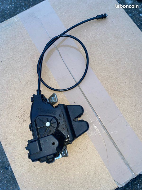 Frankberg Serrure De Hayon Arrière Compatible Mercedes Classe C W204 W205 C204 - Réf. 2047500485