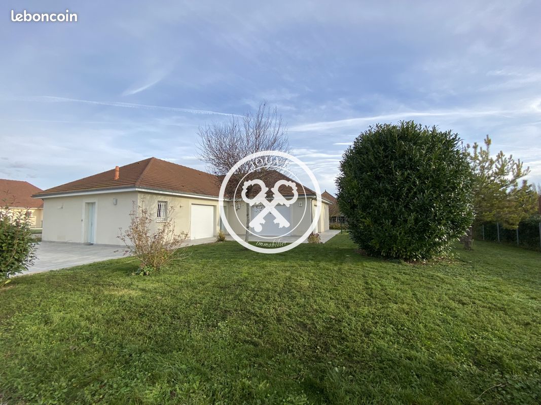 Maison 6 pièces 150 m² · à Saint-Léger-près-Troyes · 150 m² · 1 200 €/mois