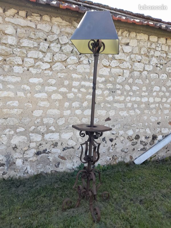 Lampadaire avec abat-jour ancien fer forgé fabrication artisanale (image 4)