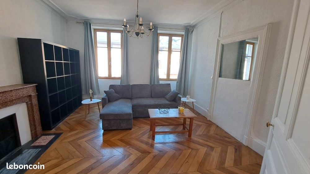 Appartement 2 pièces 57 m² · à Chambéry · 57 m² · 800 €