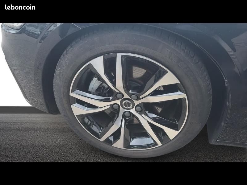 Volvo V60 B4 197ch Plus Style Dark DCT 7 (image 17)