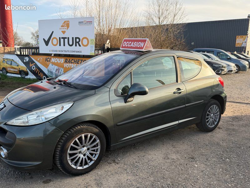 (CARTE GRISE OFFERT) Peugeot 207 1.4 e boîte automatique ,kit distribution neuf,révisée,⭐️garantie 1 an offert inclus✅ (image 5)