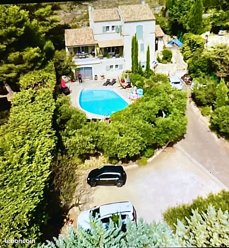 Maison 7 pièces 235 m² · à Beaucaire · 235 m² · 790 000 €
