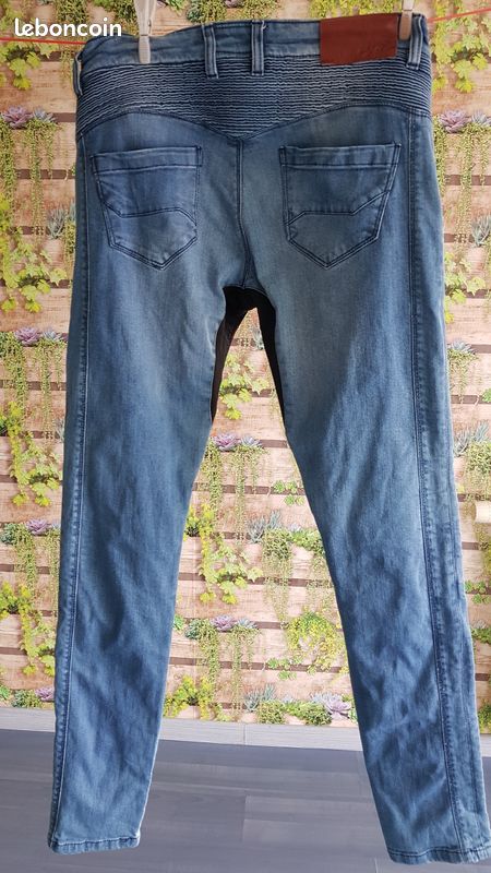 Robe longue dentelle bleu marine La Redoute Taille 38 / 40 - Vêtements Robe longue dentelle bleu marine La Redoute Taille 38 / 40 - Vêtements