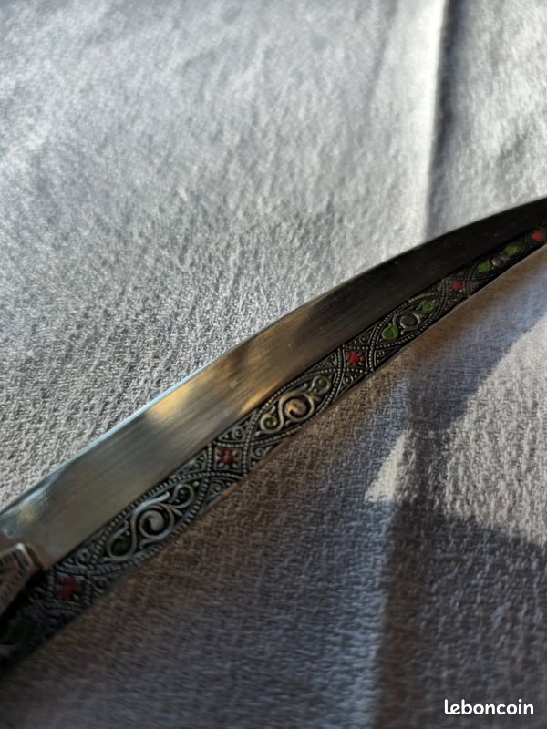 Ancien ouvre-lettre / coupe-papier en forme de dague vintage (image 5)