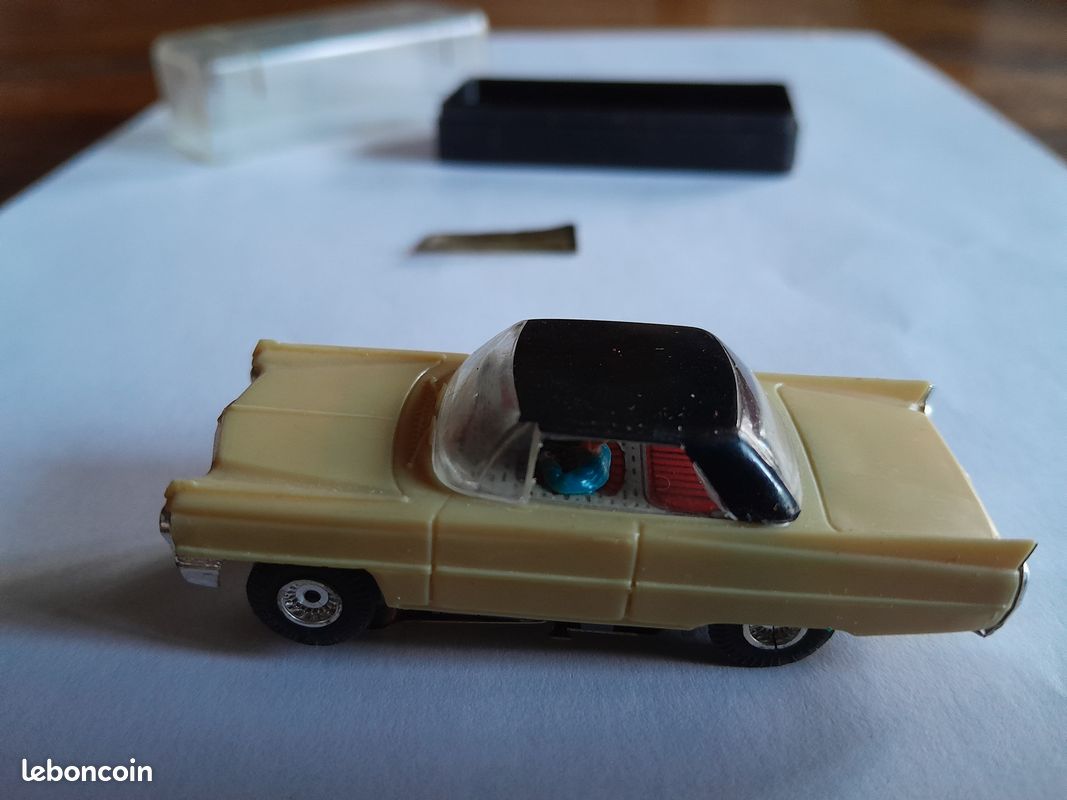 Auto circuit faller cadillac 1/64 (image 2)