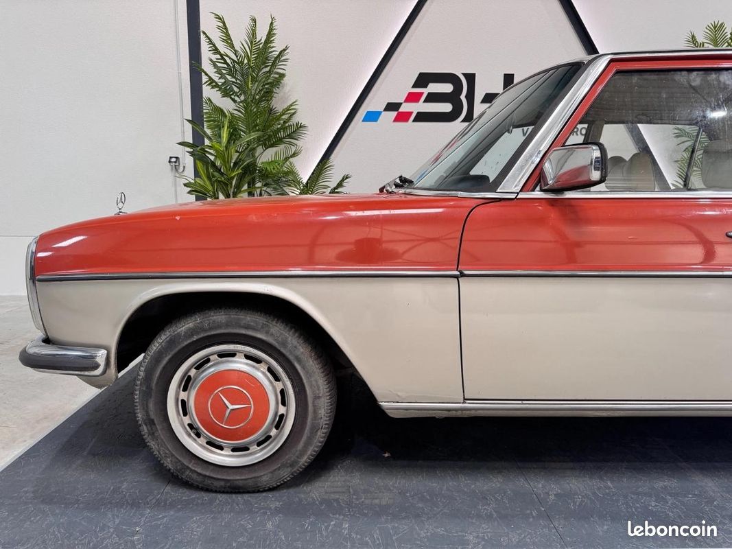 MERCEDES 200200 W114 / 95ch / DOSSIER HISTORIQUE / CUIR BEIGE / SUPERBE ETAT (image 5)