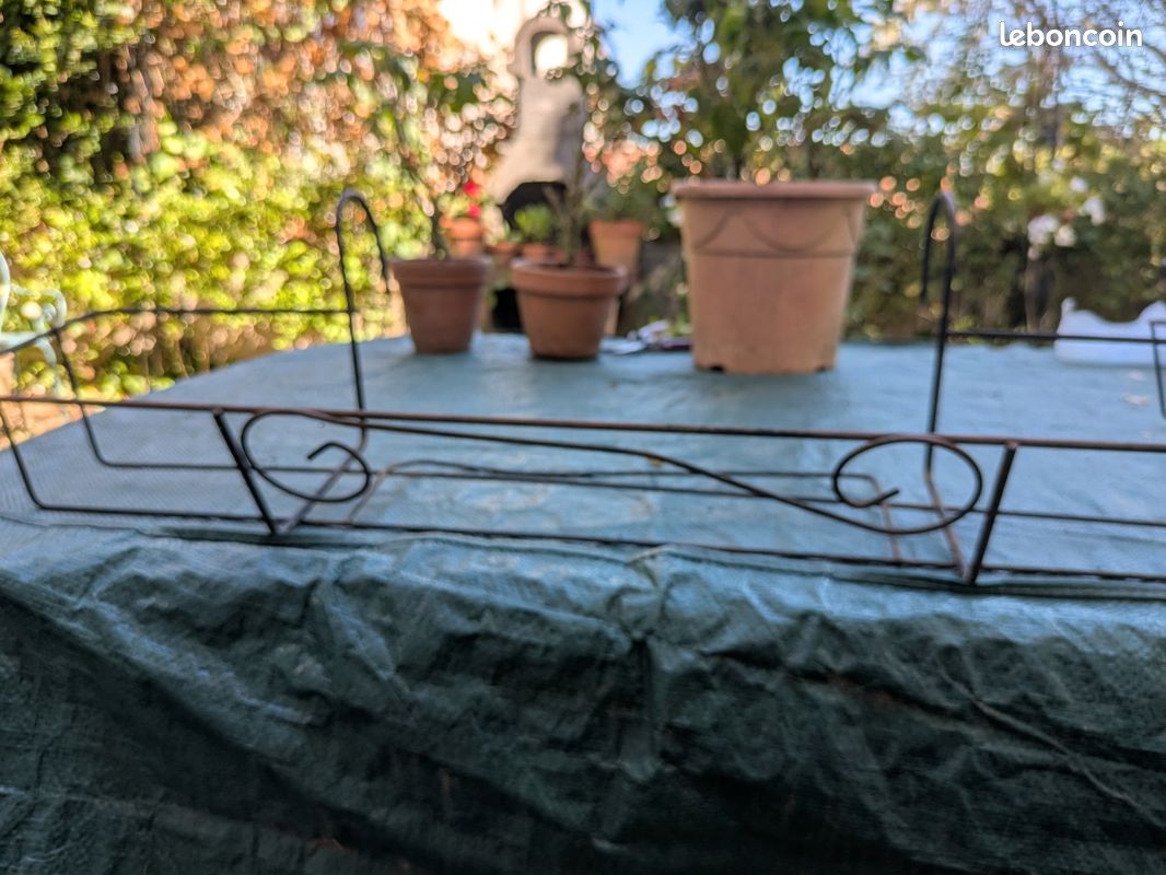 3 Porte jardinières (image 1)