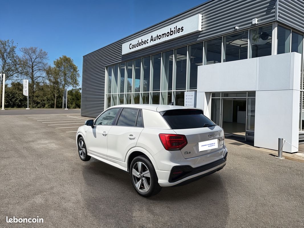 AUDI Q2 35 TFSI 150 S tronic 7 S line (image 3)