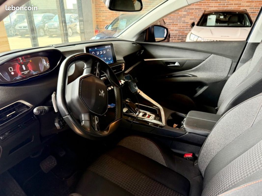 PEUGEOT 5008 BlueHDi 130ch SS EAT8 Active 7 PLACES 213 EUROS /MOIS (image 5)