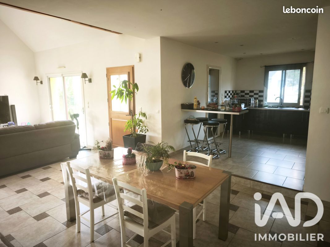 Maison 5 pièces 165 m² · à Donges · 165 m² · 396 000 €