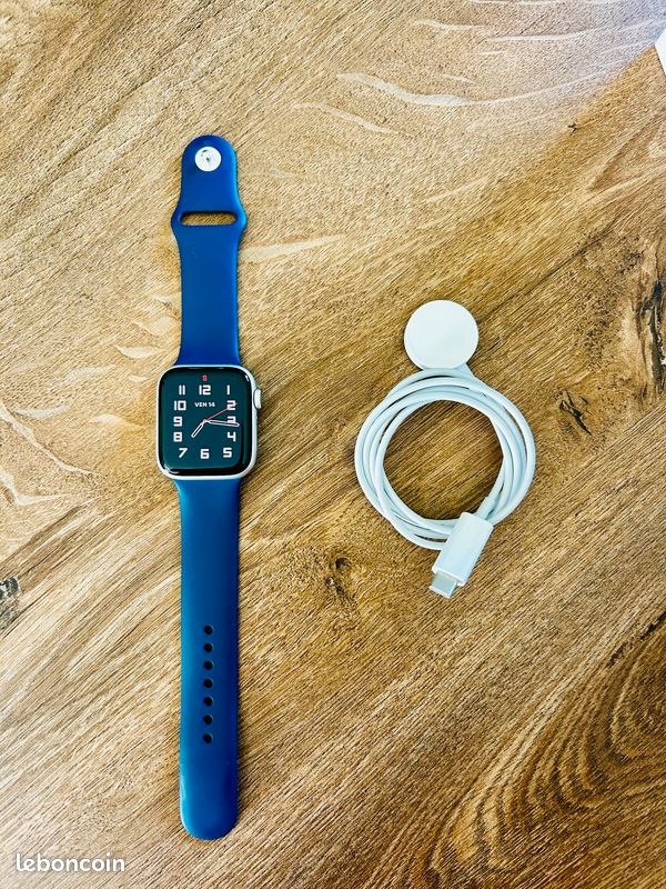Montre Apple Watch SE (image 1)