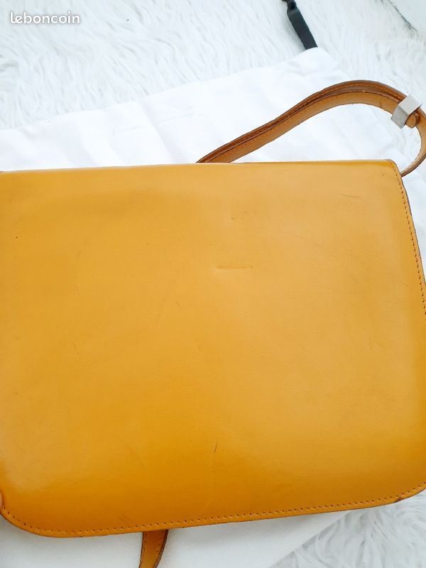 Celine classic box jaune (image 5)