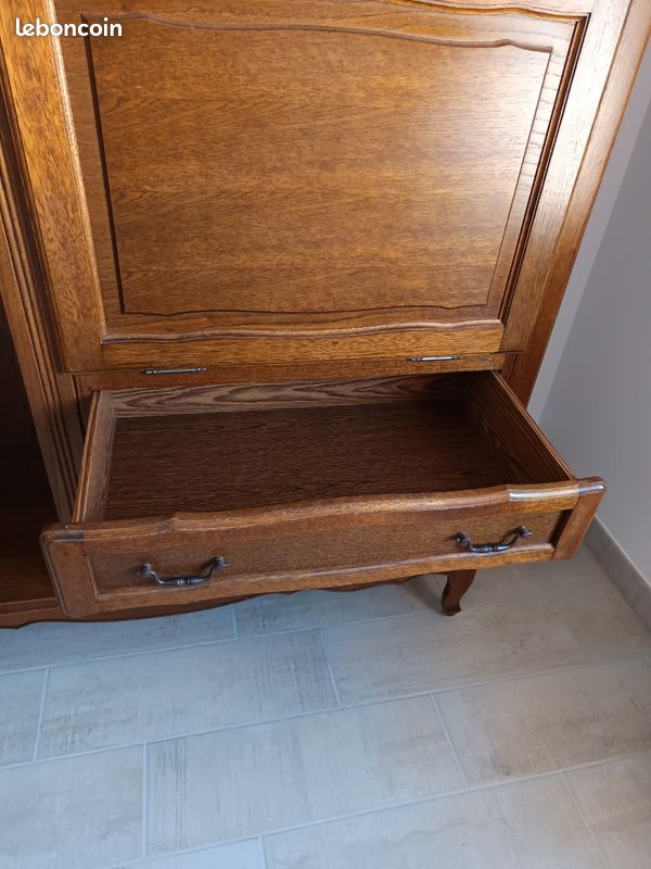 Armoire en bois avec son secrétaire intégré (image 10)