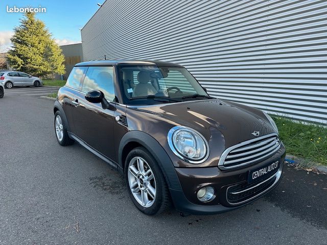 Mini MINI COOPER 1.6 D 112 CV (image 1)